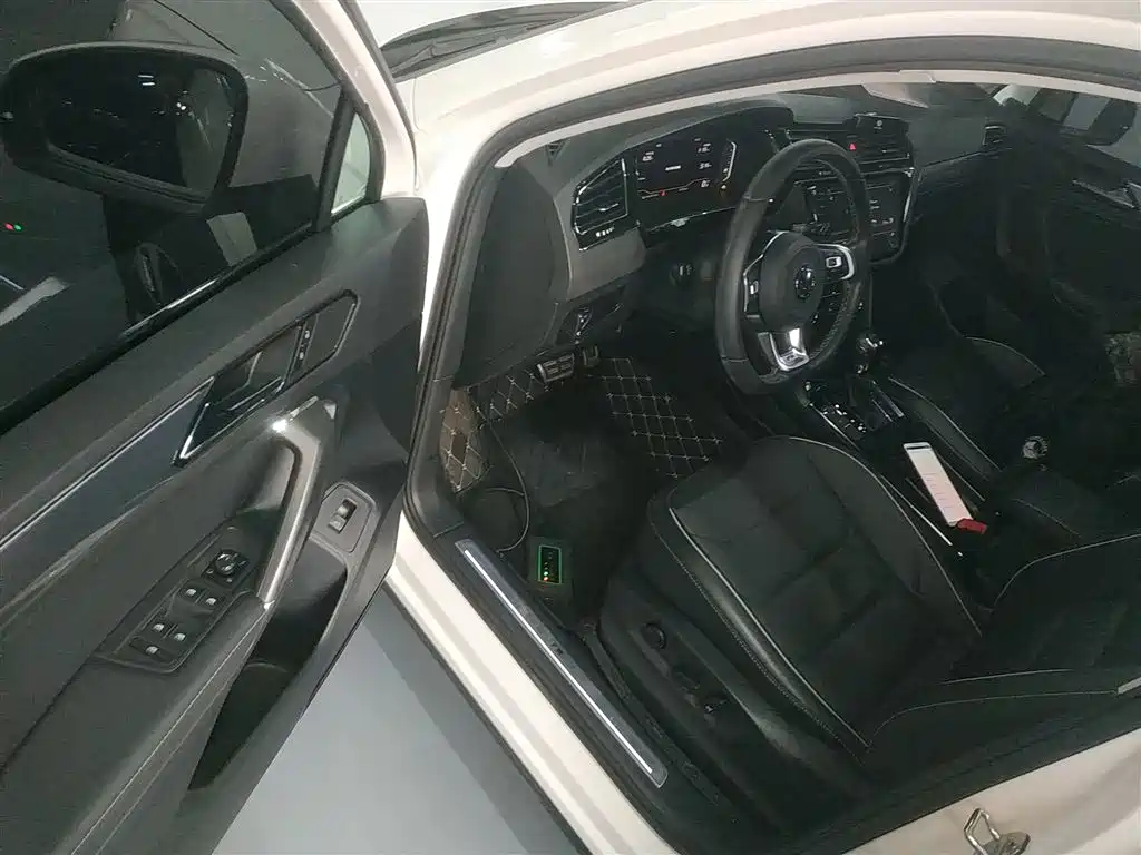 Volkswagen Tiguan L 2019 — фото 16