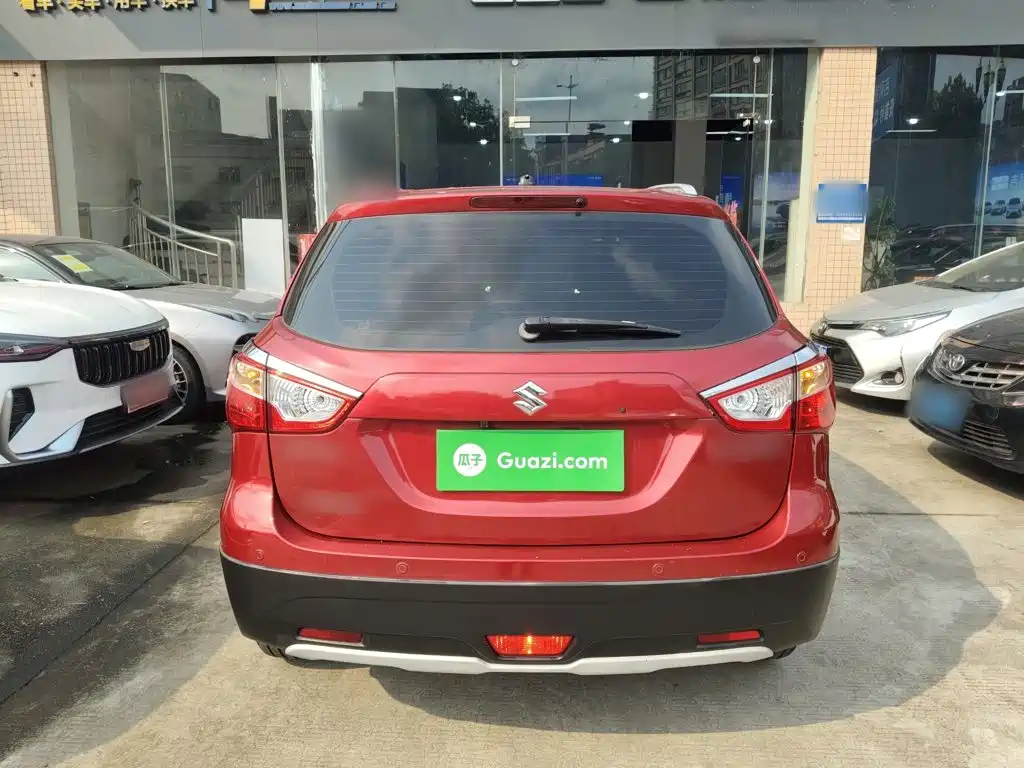 Suzuki S-Cross 2014