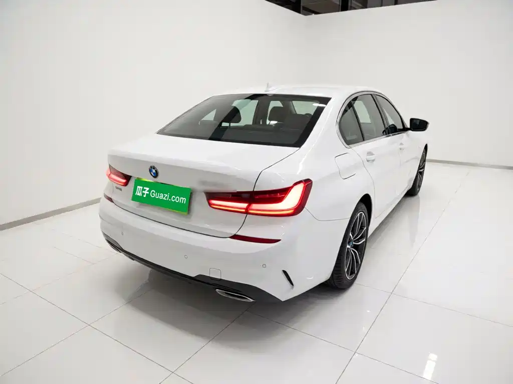 BMW 3 Series 2020