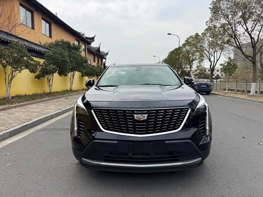 Cadillac XT4 2019 — фото 2