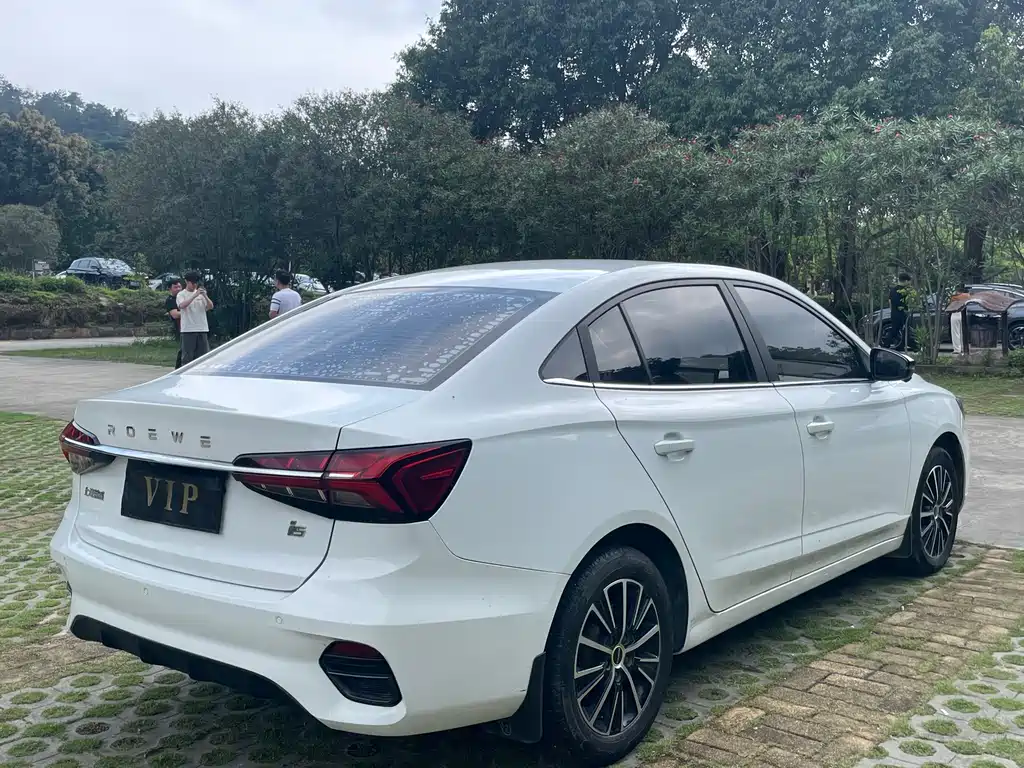 Roewe i5 2022 — фото 16