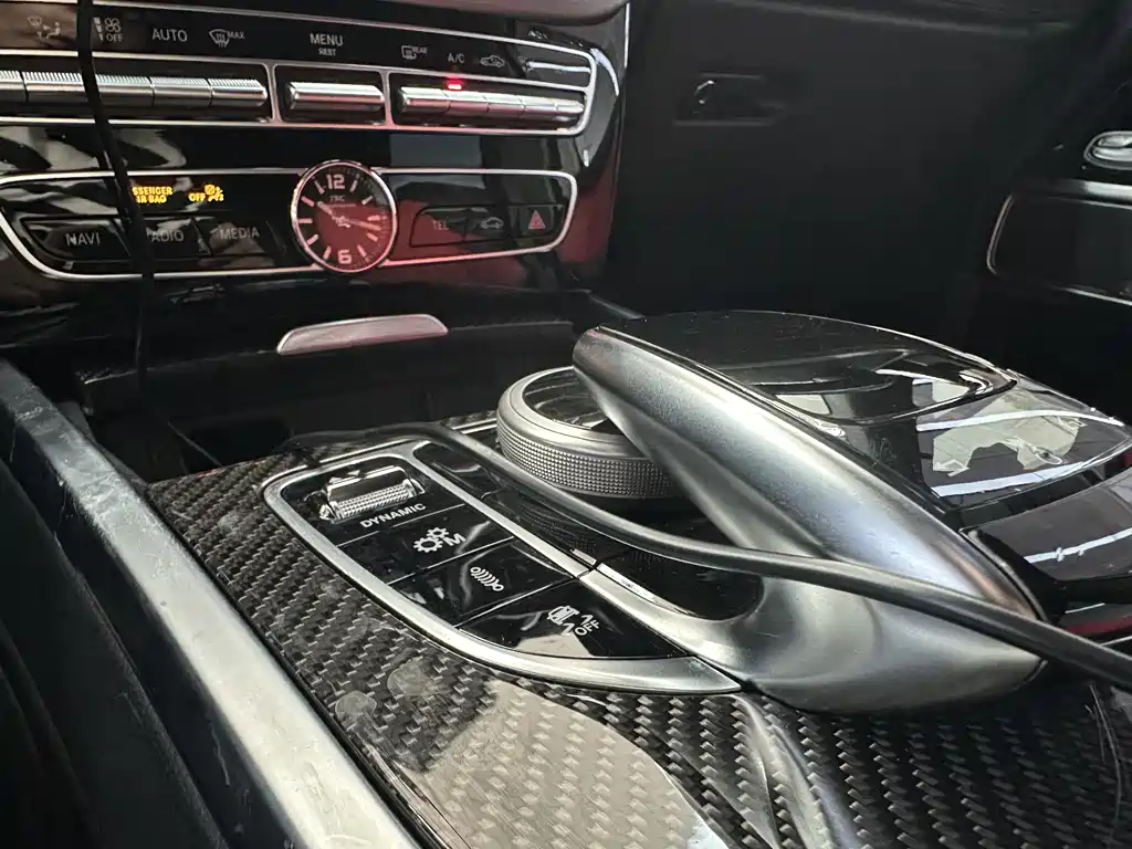 Mercedes-Benz G-Class 2019 — фото 13