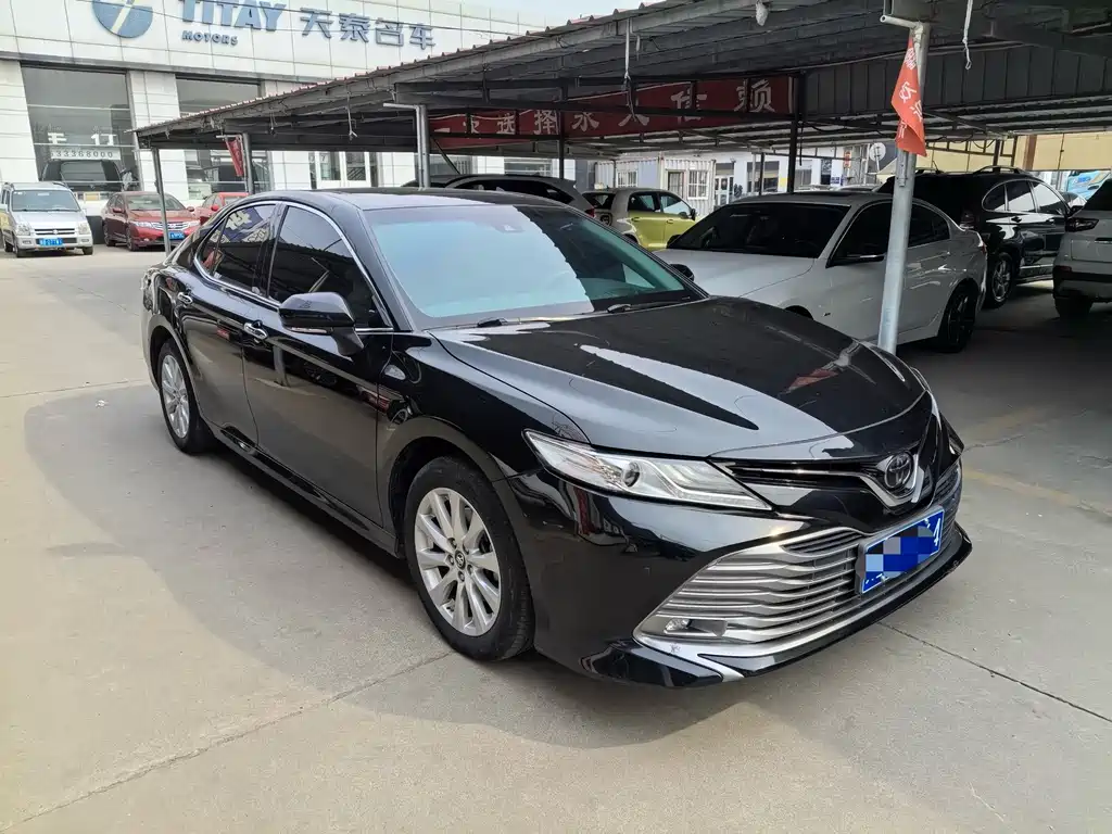 Toyota Camry 2020 — фото 2
