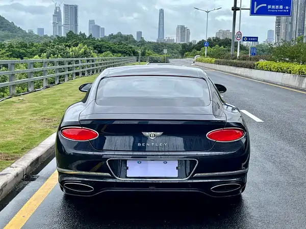 Bentley Continental 2018