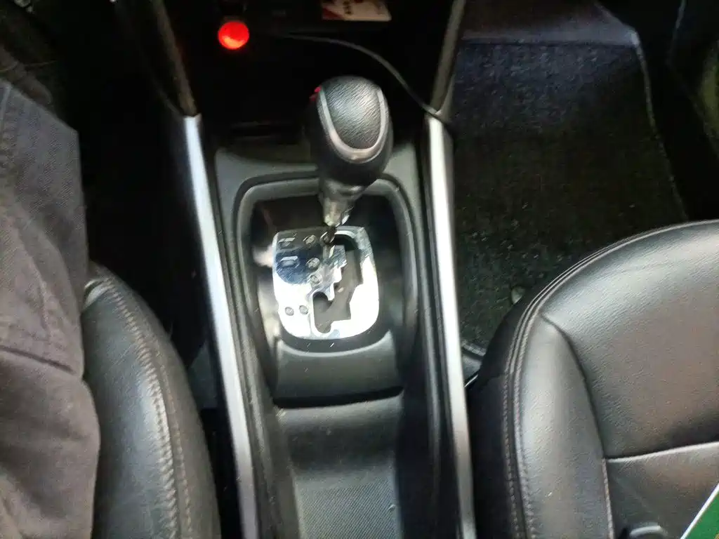 Peugeot 2008 2015