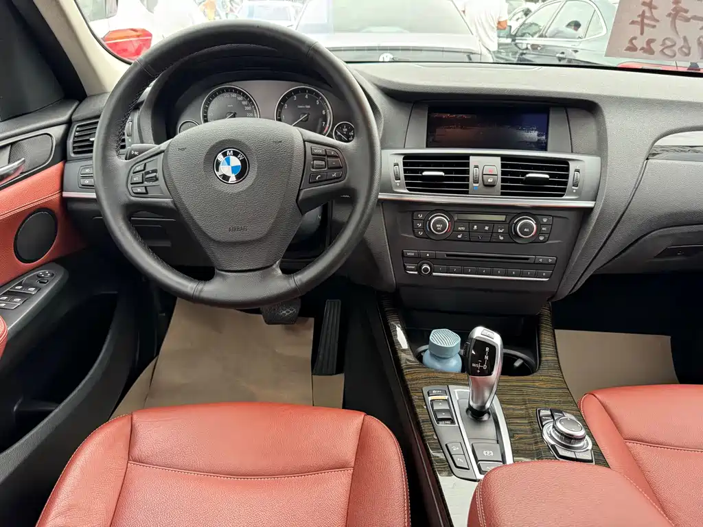 BMW X3 2013 — фото 10