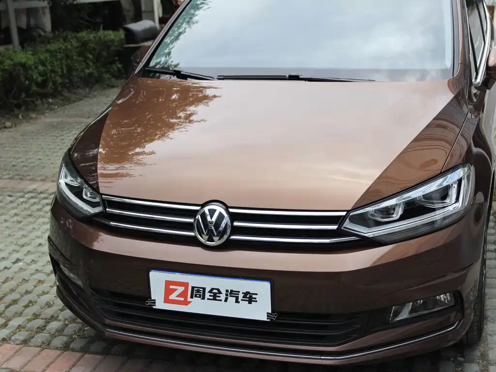 Volkswagen Touran 2017 — фото 6