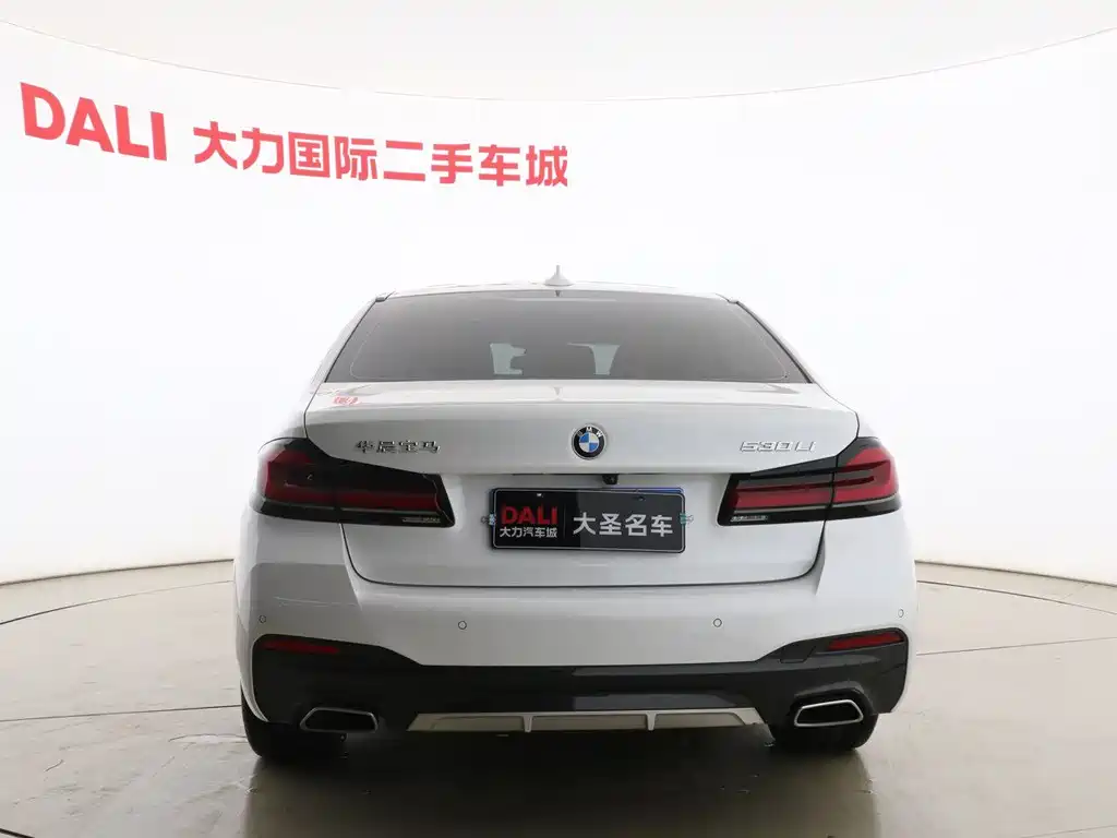 BMW 5 Series 2022 — фото 15