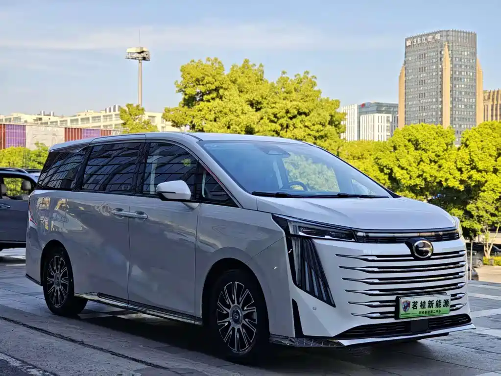 GAC Motor Trumpchi E9 2023 — фото 3