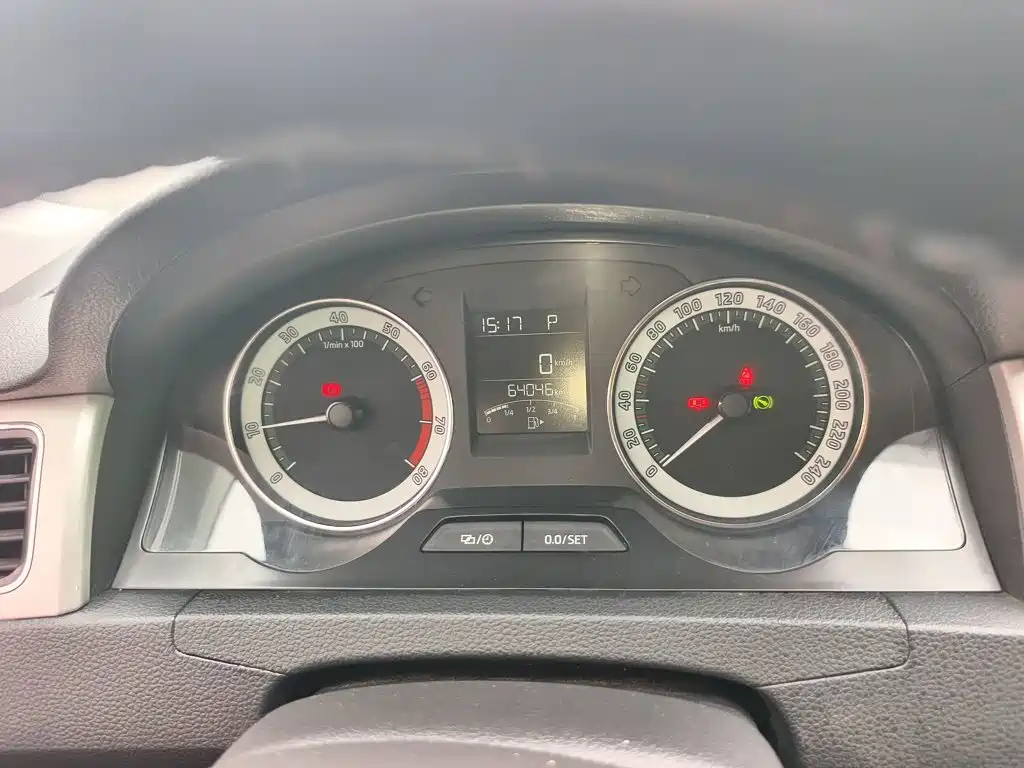 Skoda Rapid 2018 — фото 12