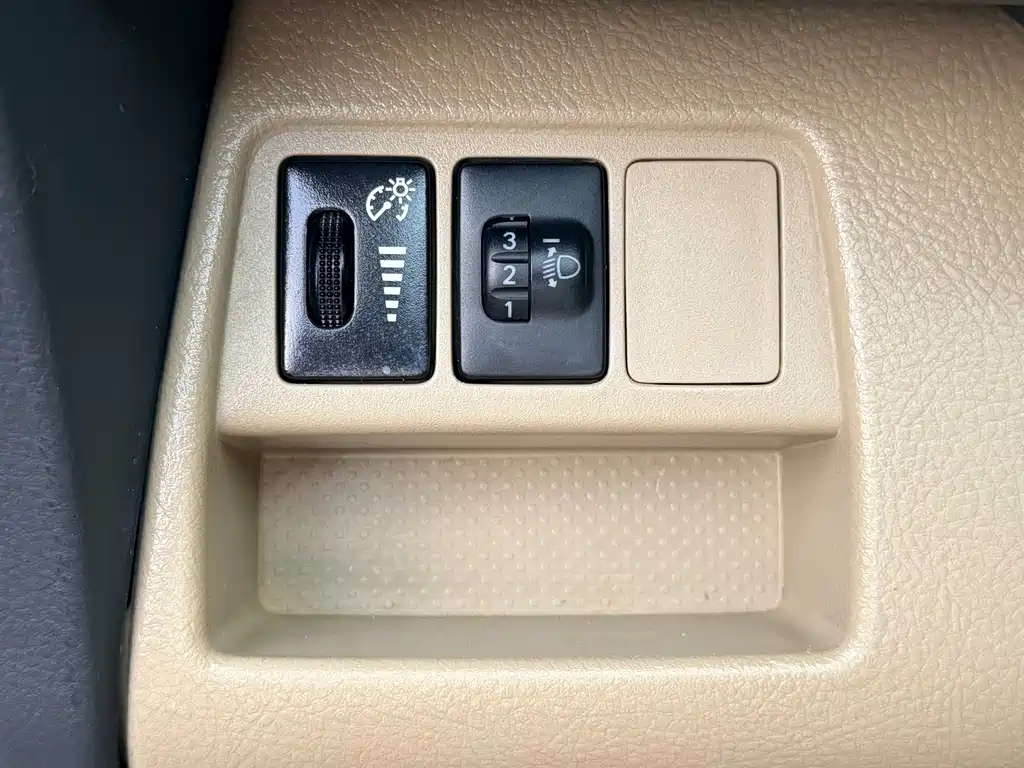 Toyota RAV4 2013 — фото 18