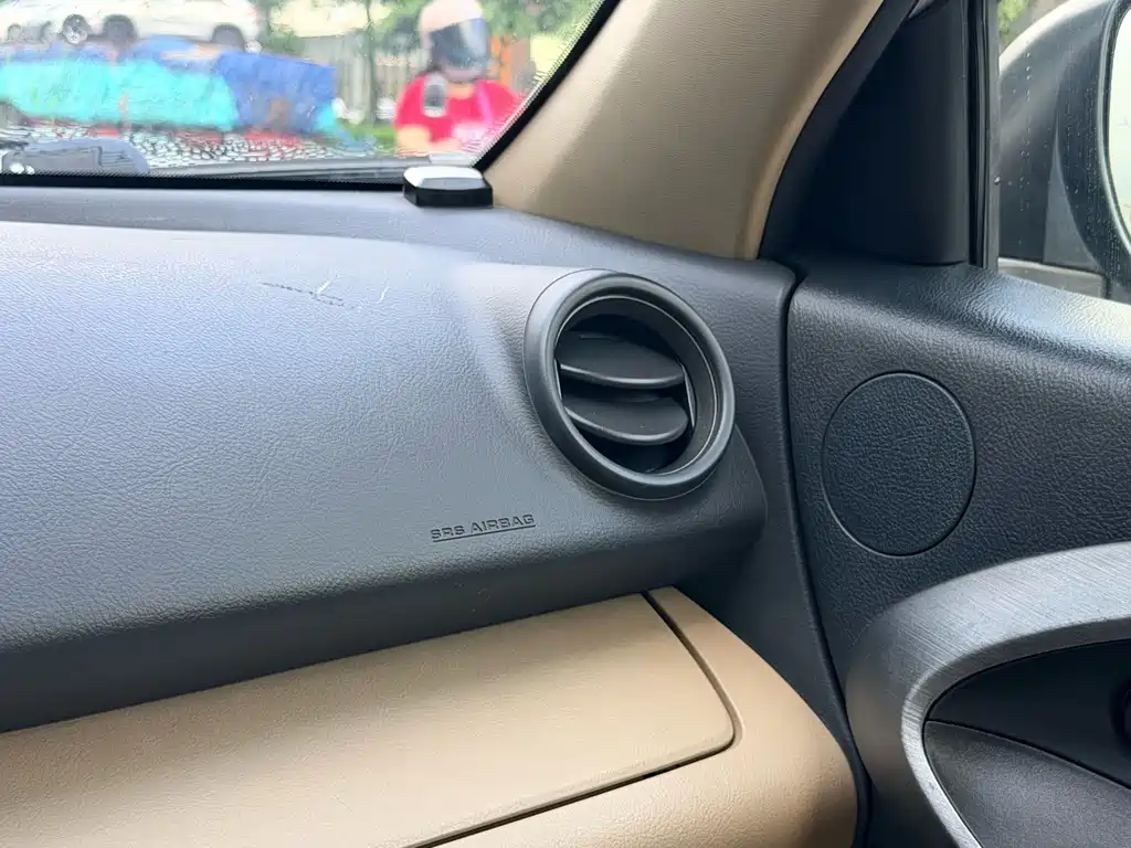 Toyota RAV4 2013 — фото 21