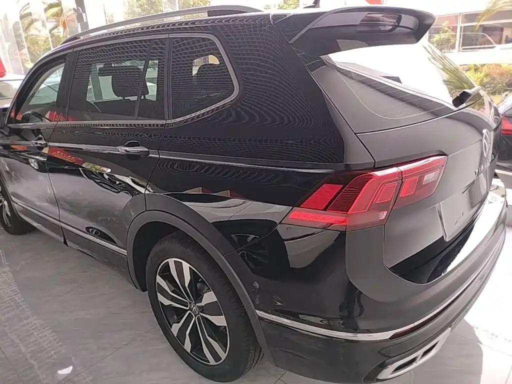 Volkswagen Tiguan L 2025