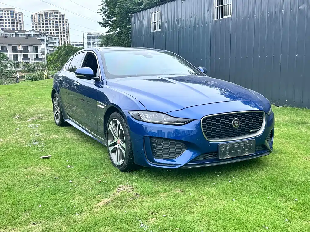 Jaguar XEL 2021 — фото 3