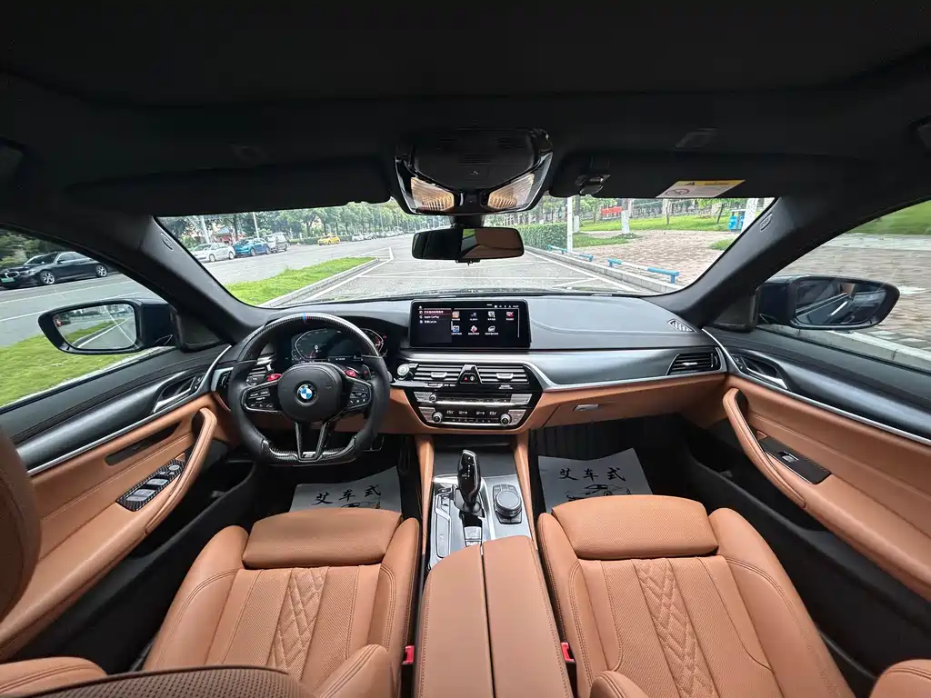 BMW 5 Series 2023 — фото 15
