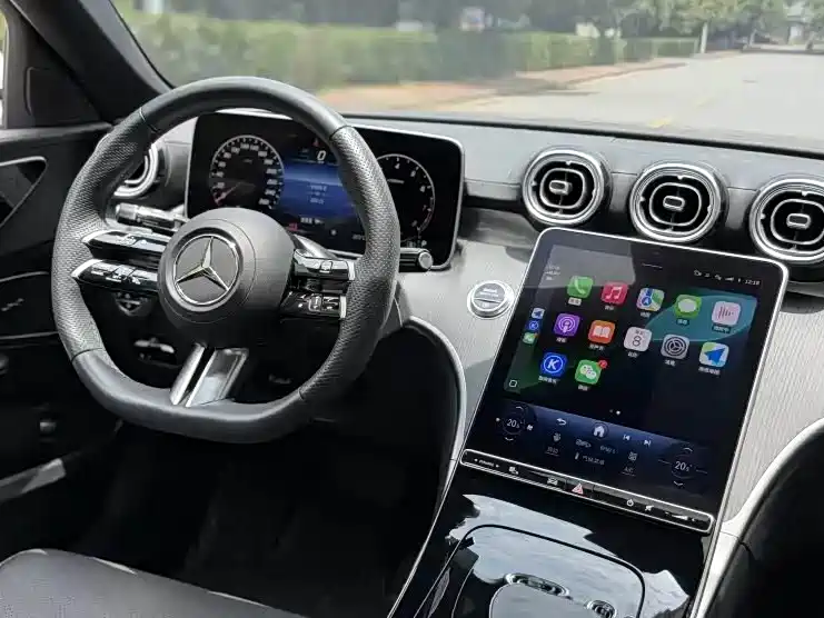 Mercedes-Benz C-Class 2023 — фото 7
