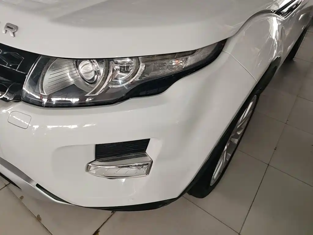 Land Rover Evoque 2015 — фото 24