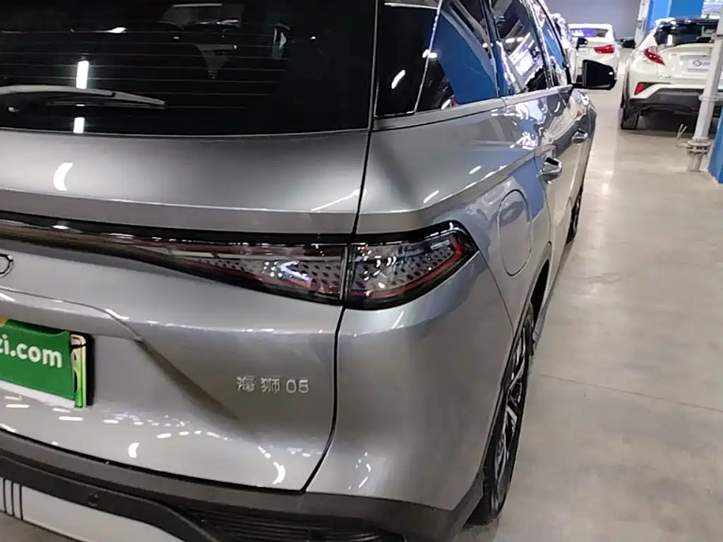BYD Seal 05 DM-i 2025 — фото 8