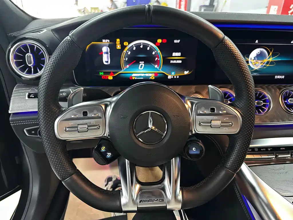 Mercedes-Benz AMG GT 2020 — фото 9