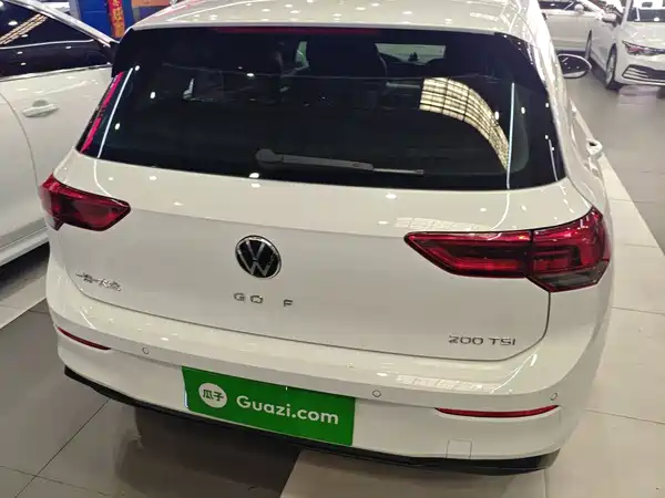 Volkswagen Golf 2023