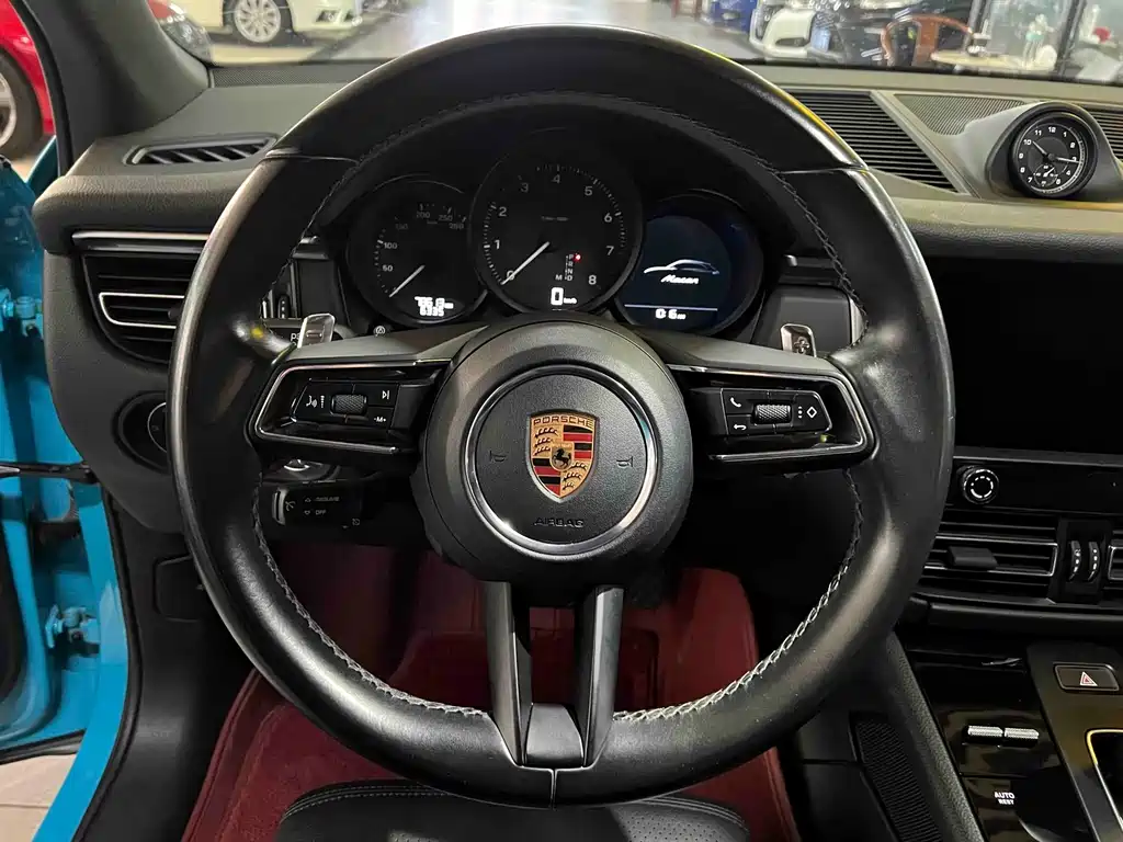 Porsche Macan 2022 — фото 9