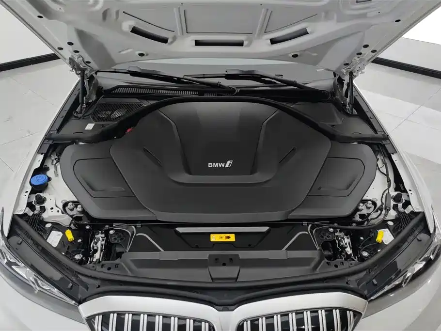 BMW i3 2024 — фото 10