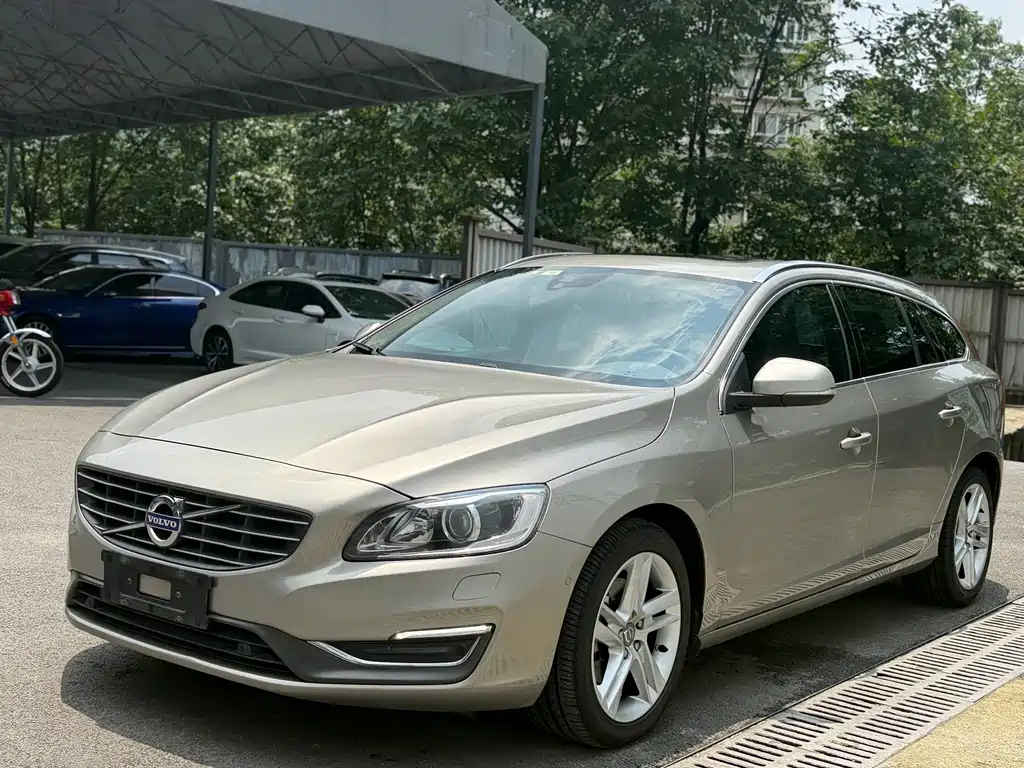 Volvo V60 2014