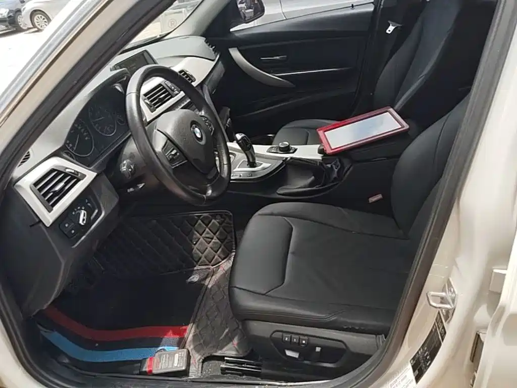 BMW 3 Series 2014 — фото 15