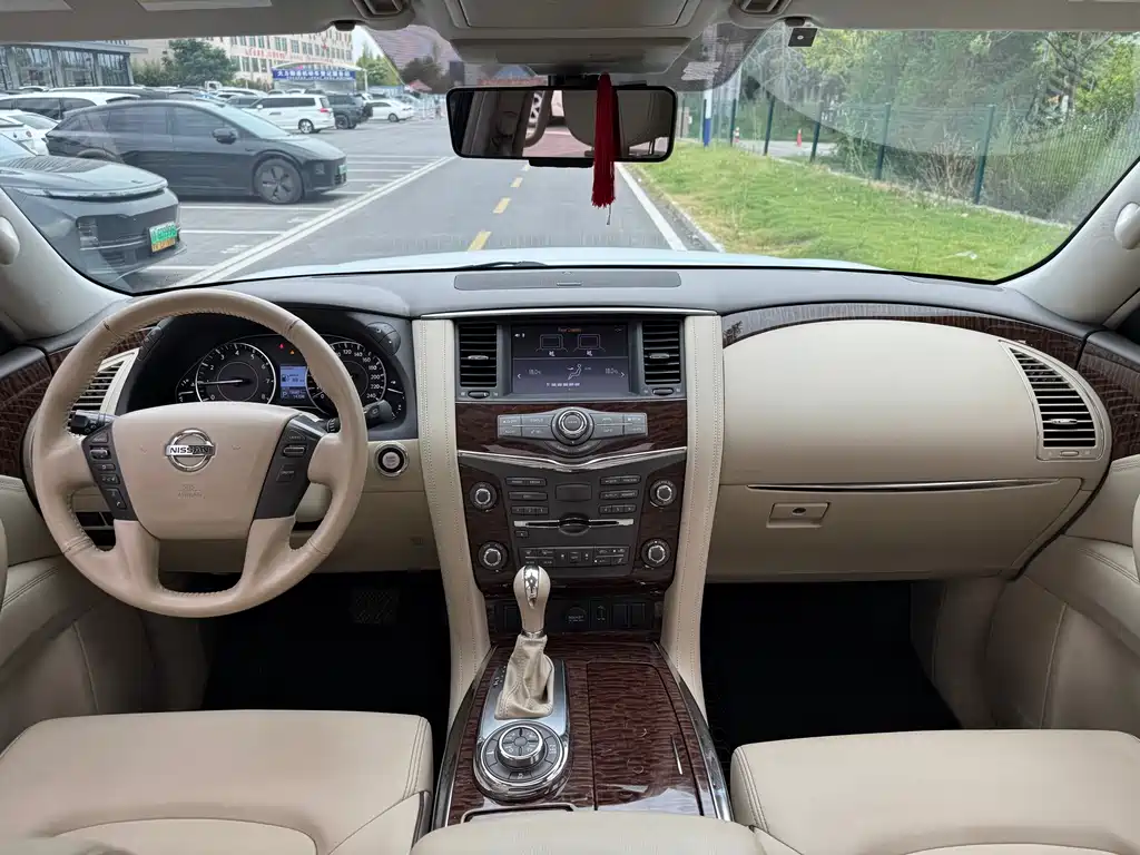 Nissan Patrol 2018 — фото 17