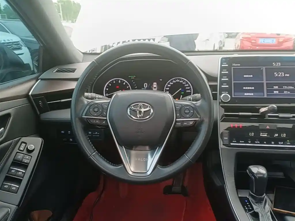 Toyota Avalon 2019 — фото 11
