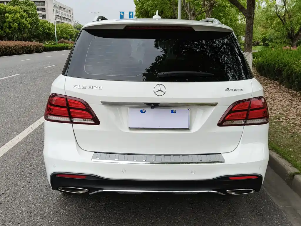 Mercedes-Benz GLE 2018 — фото 10