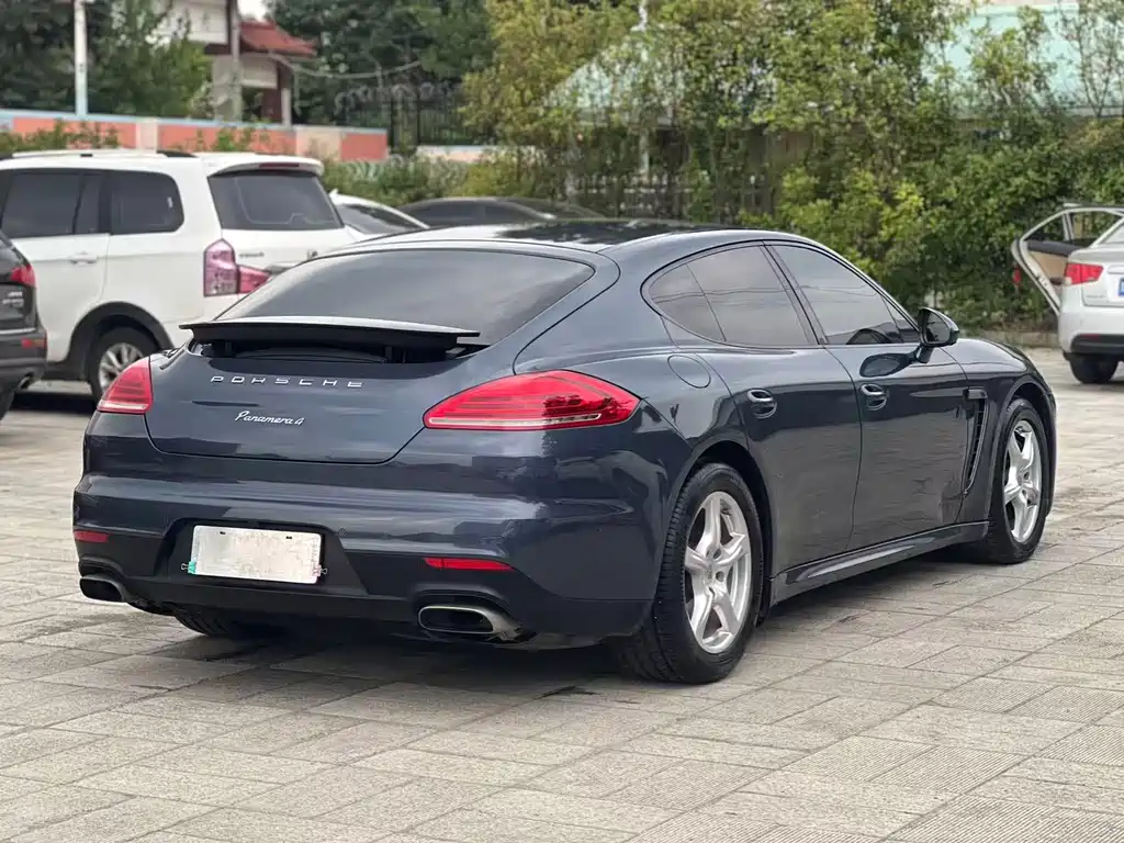 Porsche Panamera 2014 — фото 10