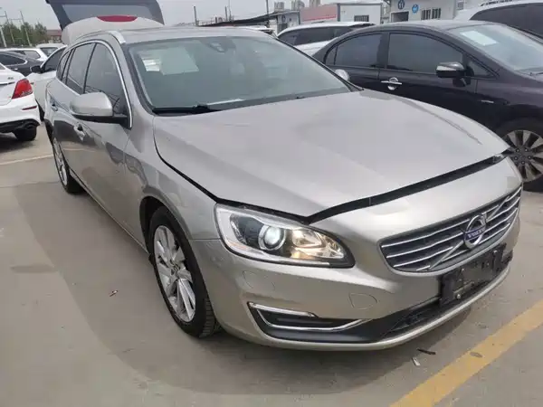 Volvo V60 2015