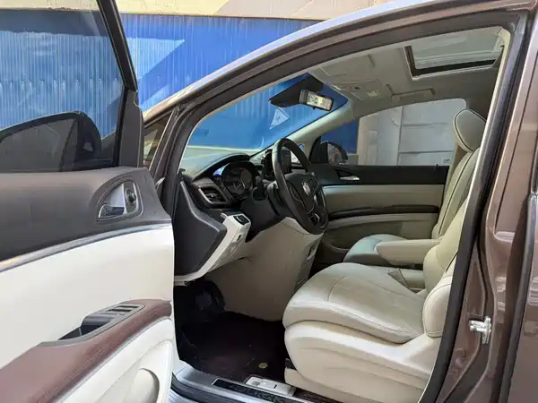 Buick GL8 2021