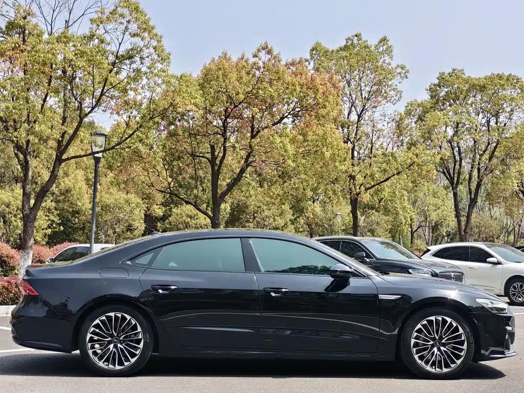 Audi A7L 2022 — фото 8