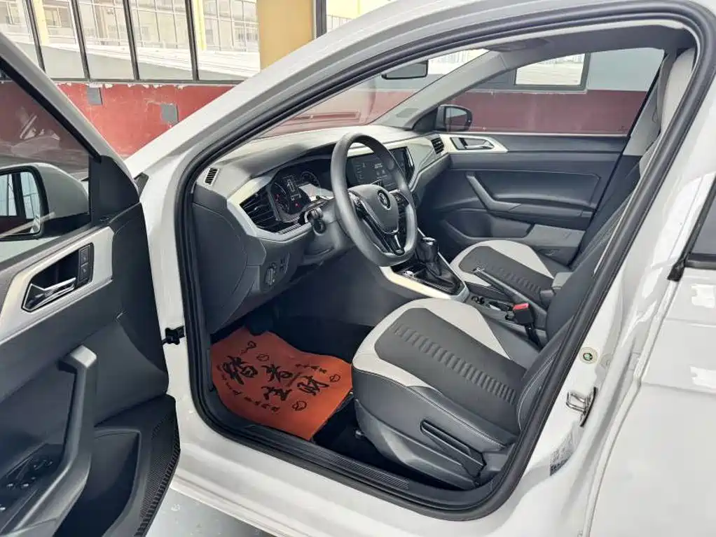 Volkswagen Polo 2022