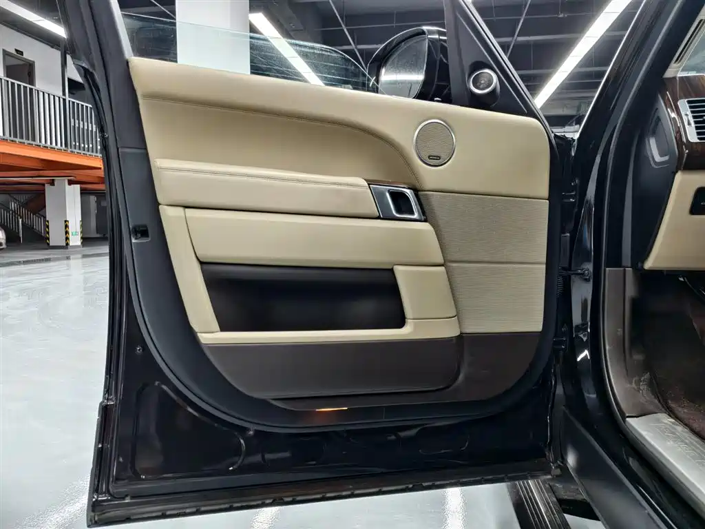 Land Rover Range Rover 2016 — фото 21