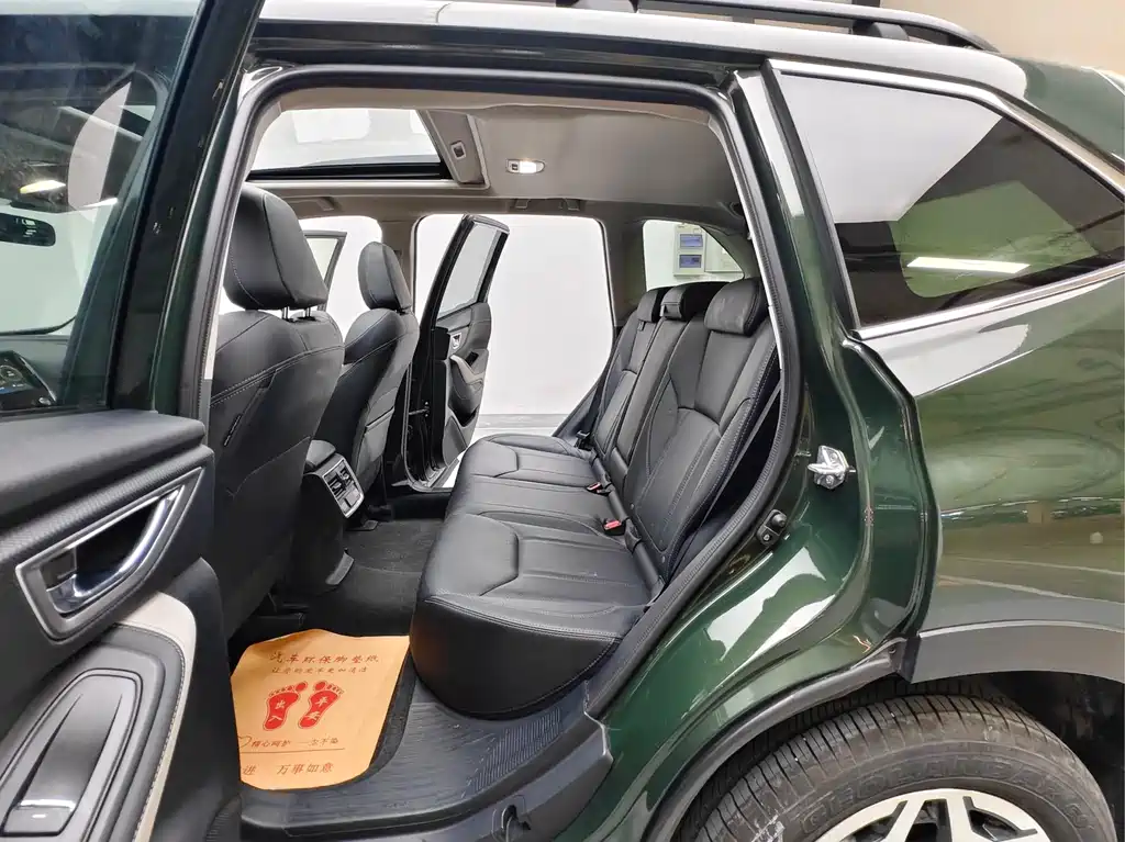 Subaru Forester 2022 — фото 10