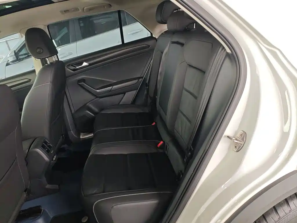 Volkswagen T-Roc 2019 — фото 13