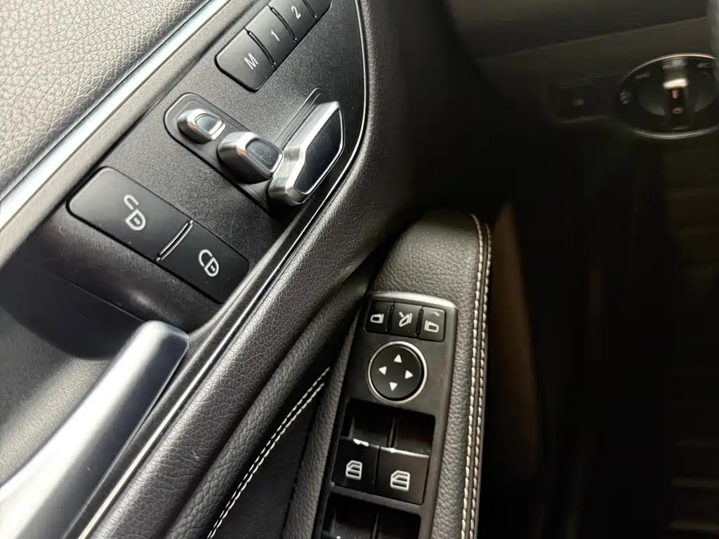 Mercedes-Benz GLA 2018 — фото 15