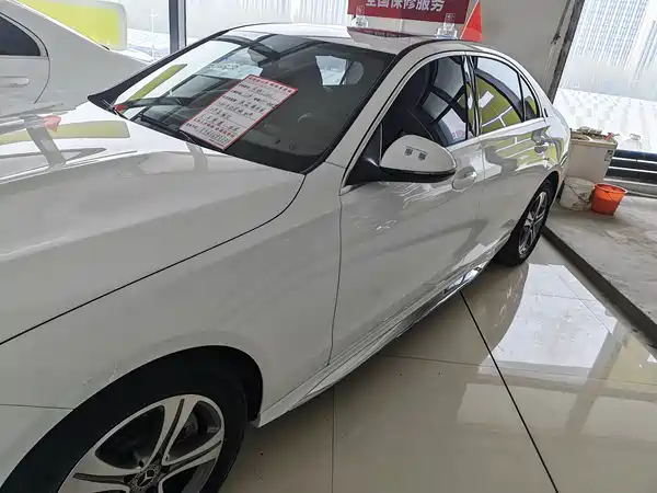 Mercedes-Benz C-Class 2022