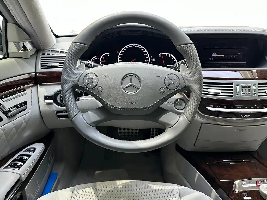 Mercedes-Benz S-Class AMG 2012 — фото 17