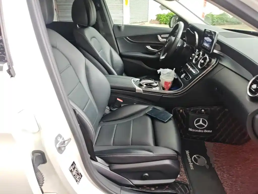 Mercedes-Benz C-Class 2018 — фото 25