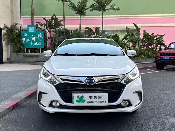BYD Qin NEV 2015
