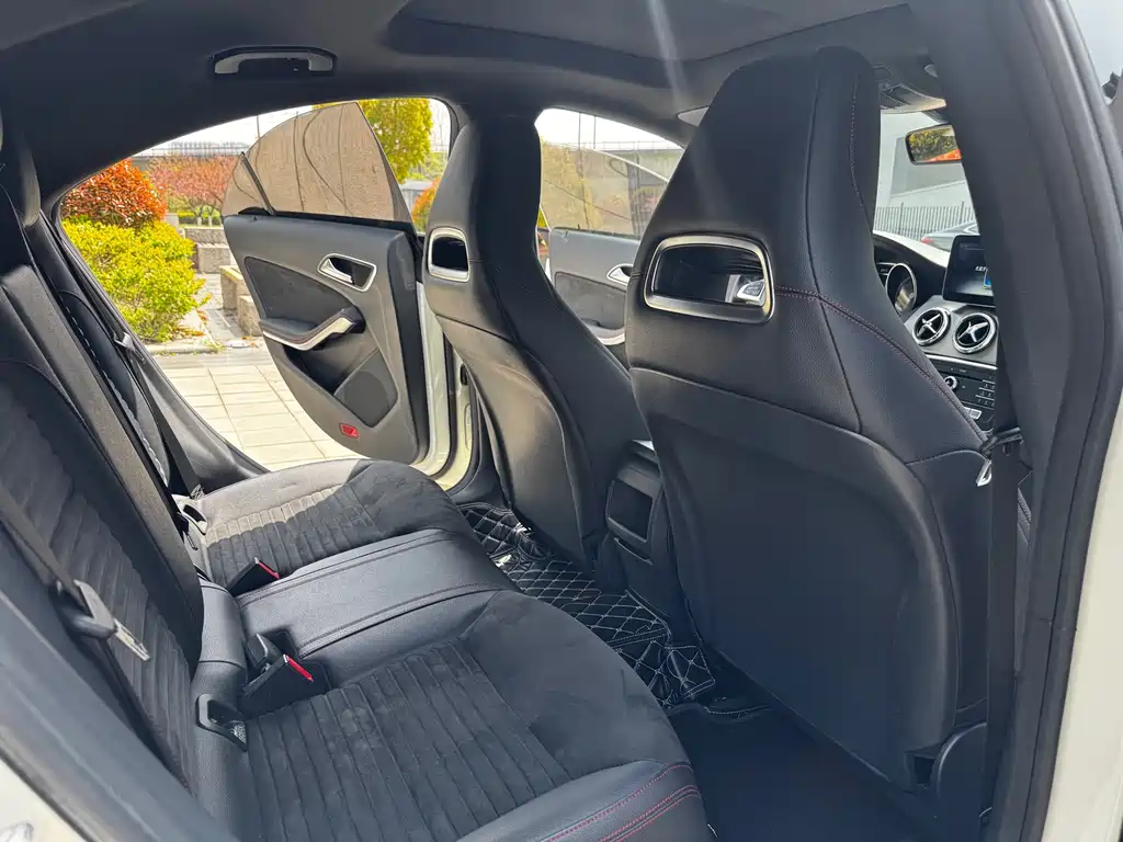 Mercedes-Benz CLA 2017 — фото 13