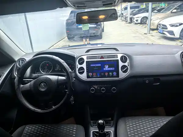 Volkswagen Tiguan 2012