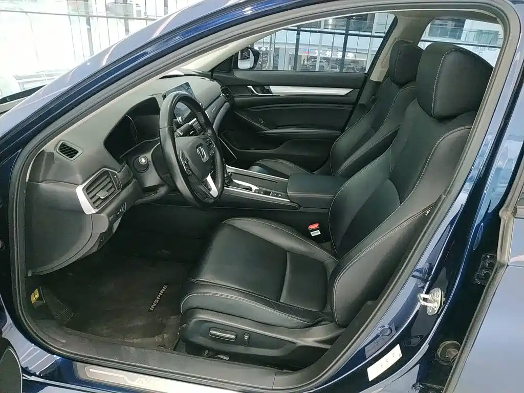 Honda Inspire 2020 — фото 11