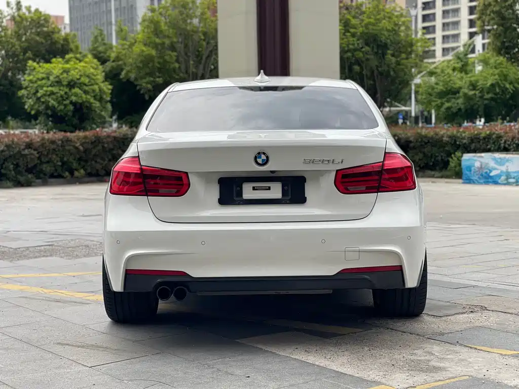 BMW 3 Series 2017 — фото 9