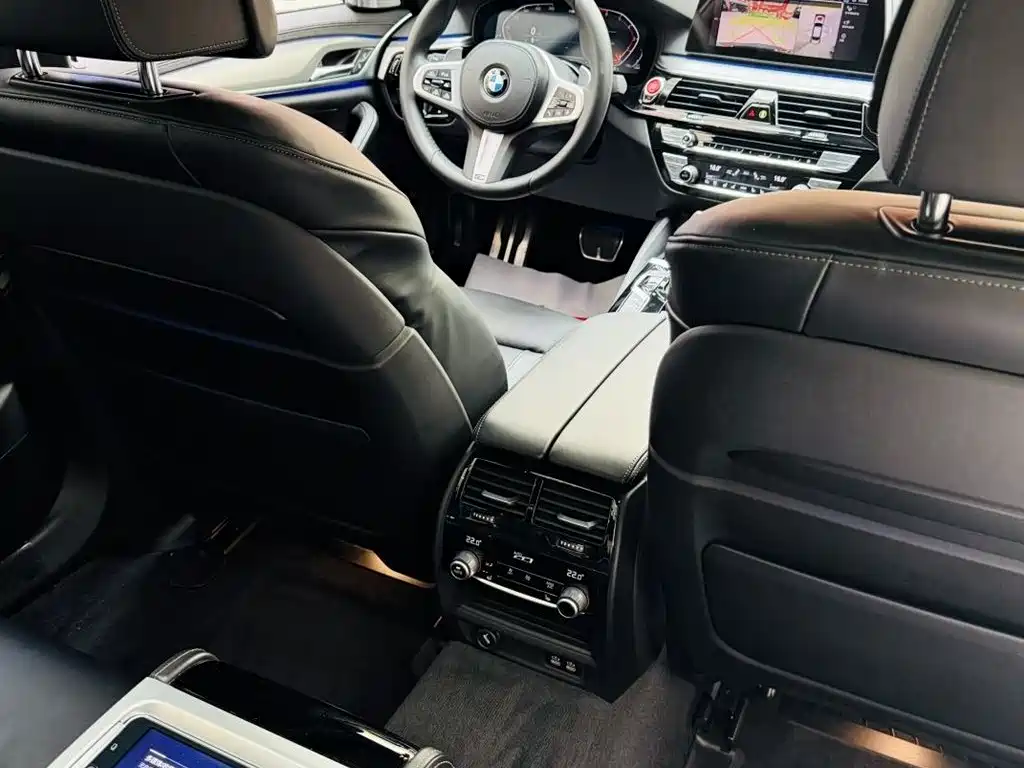 BMW 5 Series 2020 — фото 2