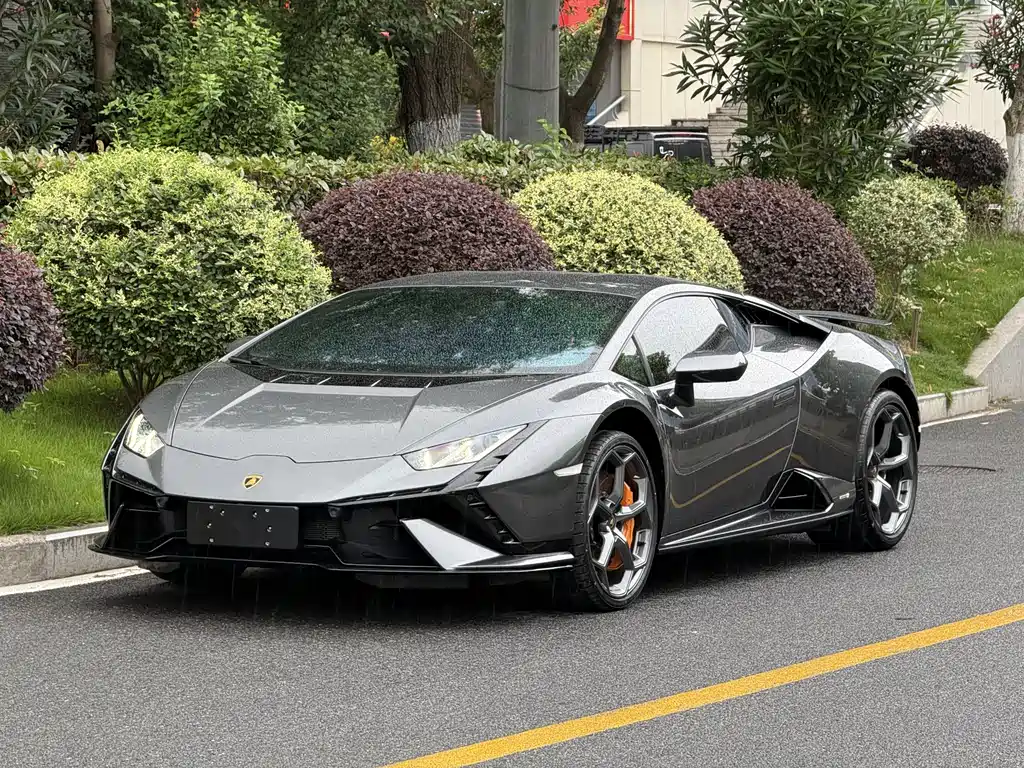 Lamborghini Huracán 2024